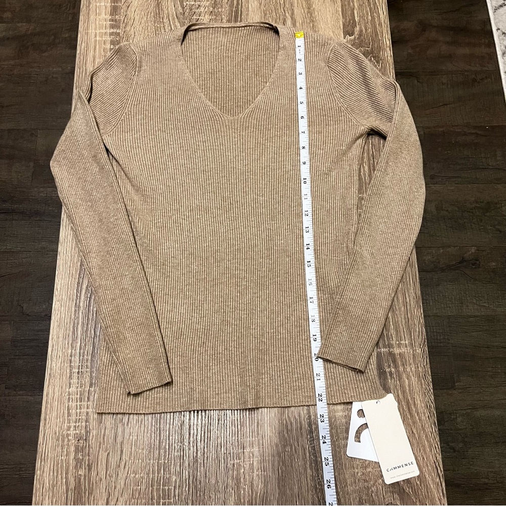 Women’s sweater shirt top